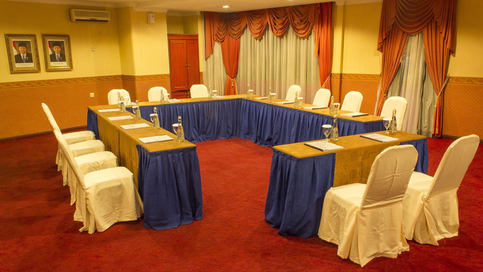 Travellers Suites Serviced Apartments Medan Luaran gambar