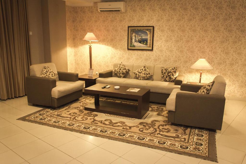 Travellers Suites Serviced Apartments Medan Luaran gambar