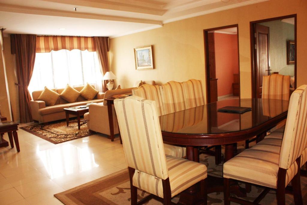 Travellers Suites Serviced Apartments Medan Luaran gambar