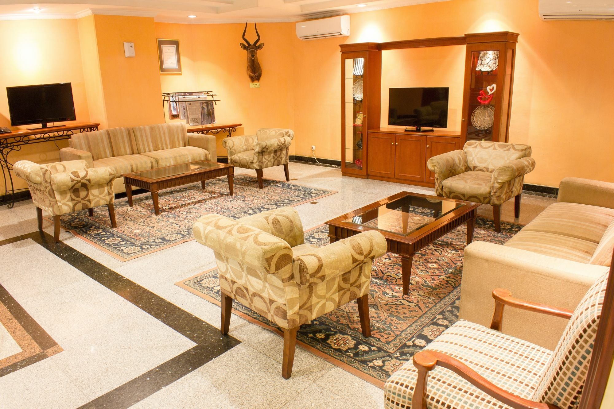 Travellers Suites Serviced Apartments Medan Luaran gambar
